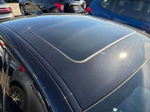 Used 2021 BMW 330i Sedan w/ M Sport Package image 16