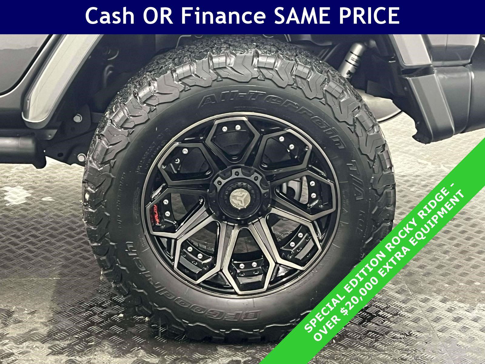 Used 2024 Jeep Wrangler Unlimited w/ Convenience Group AWD/4WD image 11