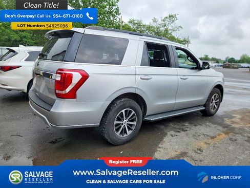 Used 2018 Ford Expedition XLT w/ Equipment Group 202A AWD/4WD image 4