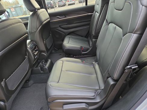 New 2025 Jeep Grand Cherokee L Limited w/ Trailer Tow Package image 6