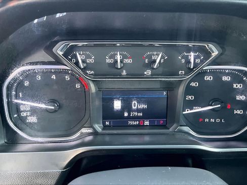 Used 2021 GMC Sierra 1500 AT4 w/ AT4 Preferred Package AWD/4WD image 26