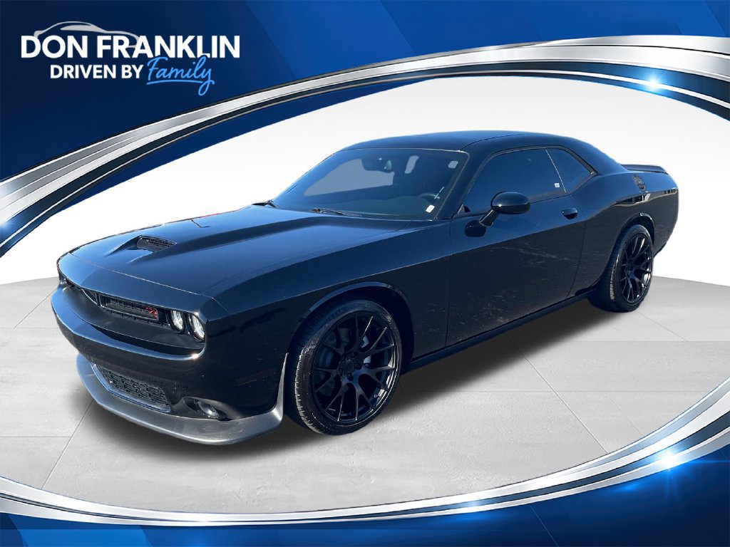 Used 2023 Dodge Challenger R/T w/ Cold Weather Group RWD image 1
