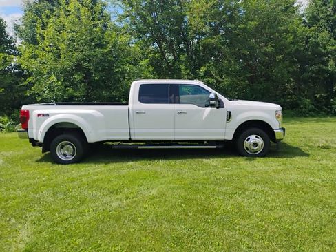 Used 2020 Ford F350 Lariat w/ Lariat Ultimate Package AWD/4WD image 8