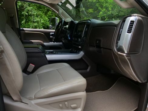 Used 2015 Chevrolet Silverado 2500 LTZ w/ Duramax Plus Package AWD/4WD image 35