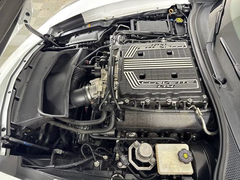 Used 2019 Chevrolet Corvette Z06 RWD image 24