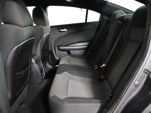 Used 2019 Dodge Charger SXT RWD image 8
