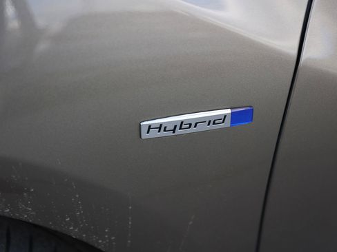 Used 2020 Acura RLX Sport Hybrid w/ Advance Pkg image 9