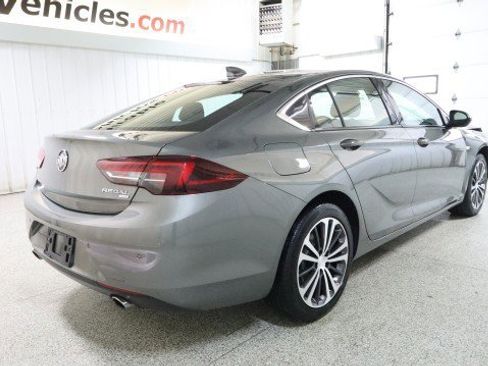 Used 2019 Buick Regal Preferred w/ Driver Confidence Package I image 6
