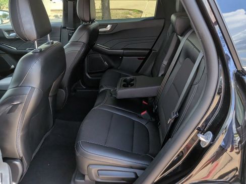 Certified 2026 Ford Escape SE FWD image 10