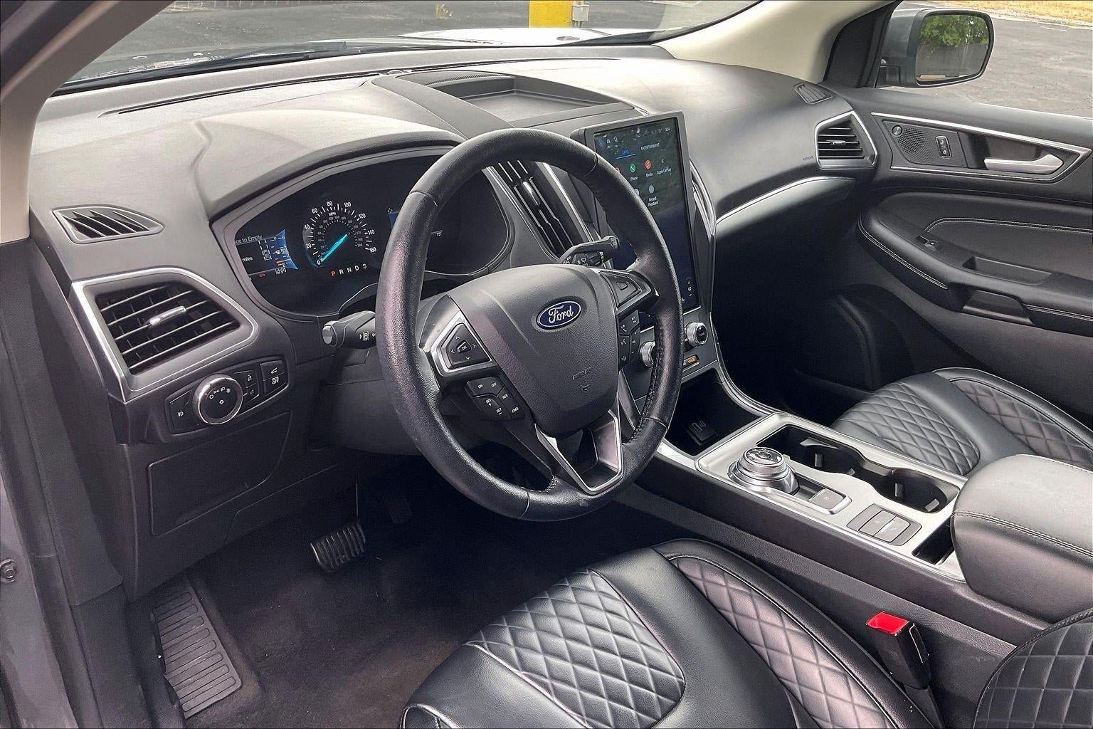 Used 2024 Ford Edge Titanium AWD/4WD image 15