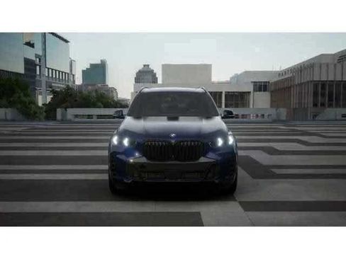 New 2026 BMW X5 sDrive40i w/ M Sport Package RWD image 3