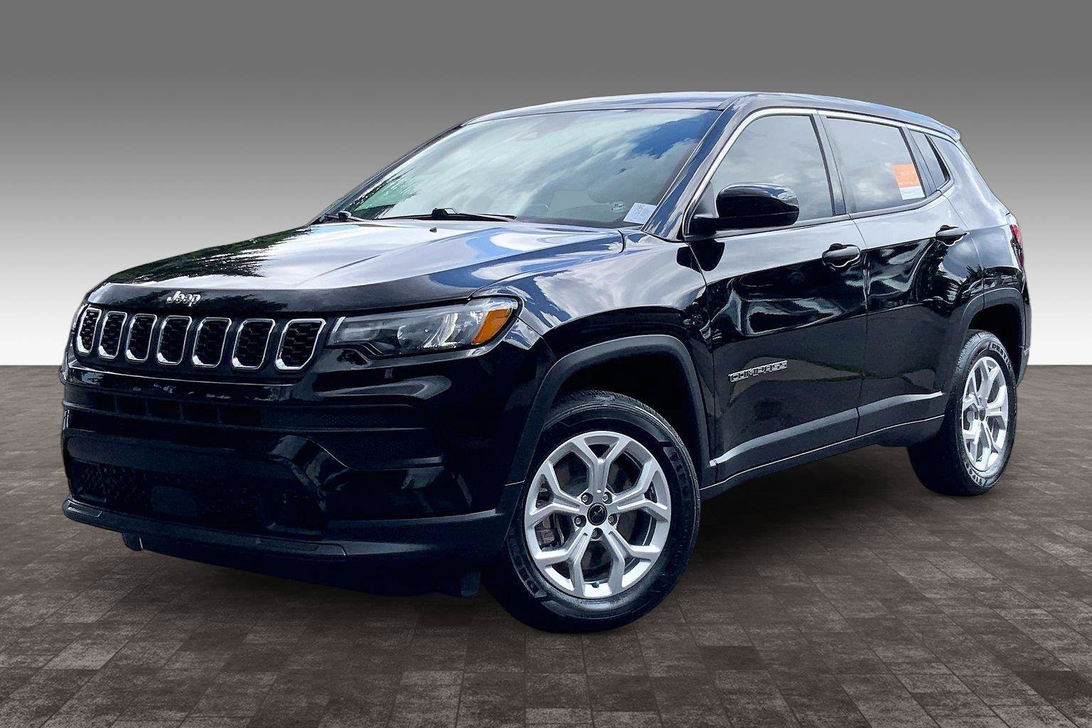 Used 2025 Jeep Compass Sport AWD/4WD image 1