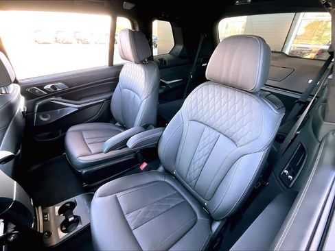 Used 2023 BMW X7 M60i w/ Executive Package image 19