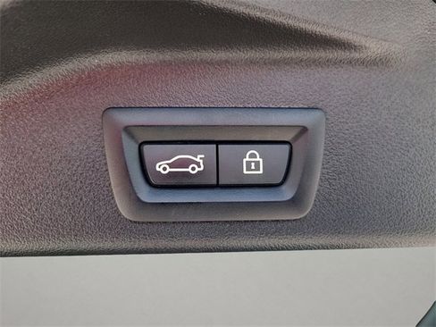 Used 2023 BMW X5 xDrive40i image 12