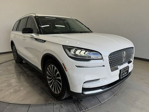 Used 2023 Lincoln Aviator 2WD w/ Premium Package image 1