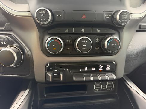 Used 2020 RAM 1500 Big Horn AWD/4WD image 21