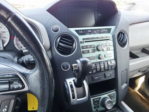 Used 2011 Honda Pilot EX-L image 32