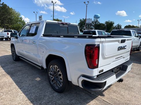 Used 2023 GMC Sierra 1500 Denali Ultimate AWD/4WD image 4