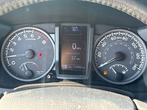 Used 2016 Toyota Tacoma 2WD Double Cab image 21