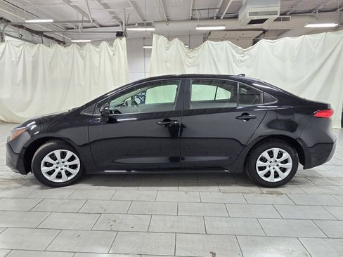 Certified 2024 Toyota Corolla LE image 10