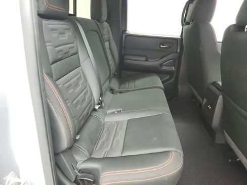 Used 2025 Nissan Frontier PRO-4X AWD/4WD image 38