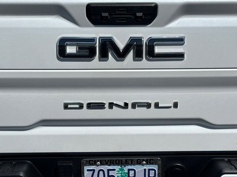 Used 2024 GMC Sierra 3500 Denali Ultimate AWD/4WD image 49