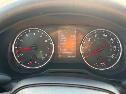 Certified 2022 Toyota RAV4 XLE image 24