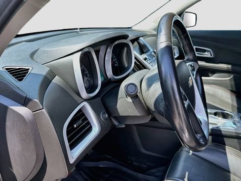 Used 2017 Chevrolet Equinox Premier w/ Enhanced Convenience Package FWD image 10