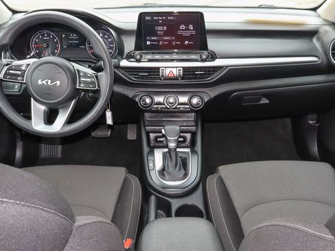 Used 2023 Kia Forte LXS image 10