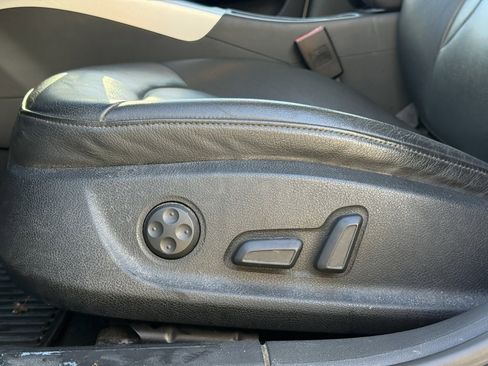 Used 2010 Audi A4 2.0T Premium image 10