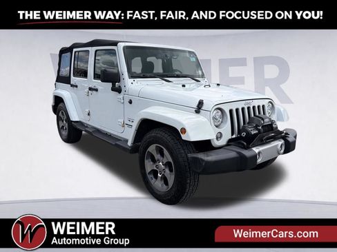 Used 2017 Jeep Wrangler Unlimited Sahara AWD/4WD image 7