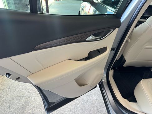 Used 2023 Buick Envision Avenir AWD/4WD image 10