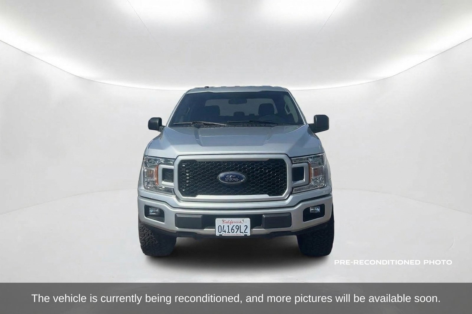 Used 2018 Ford F150 XL w/ Equipment Group 101A Mid RWD image 2