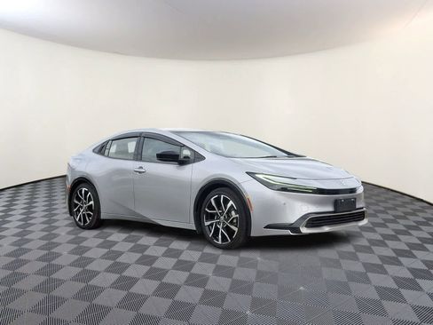 Used 2024 Toyota Prius Prime Premium w/ Advanced Technology Package FWD image 5