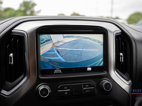 Used 2019 Chevrolet Silverado 1500 LT w/ Texas Edition image 12