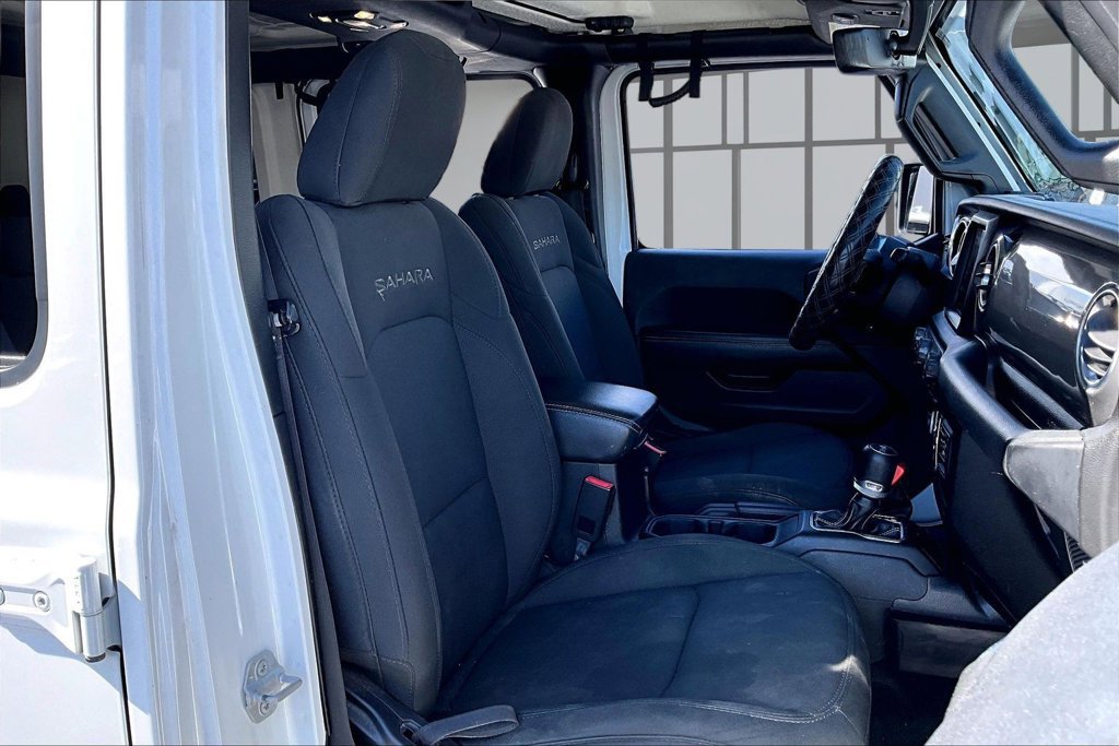 Used 2021 Jeep Wrangler Unlimited Sahara w/ Uconnect 4C Nav & Sound Group AWD/4WD image 7