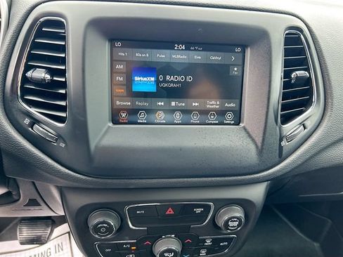 Used 2019 Jeep Compass Latitude w/ Popular Equipment Group AWD/4WD image 21