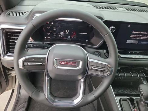 New 2026 GMC Canyon Elevation w/ Technology Package RWD image 9