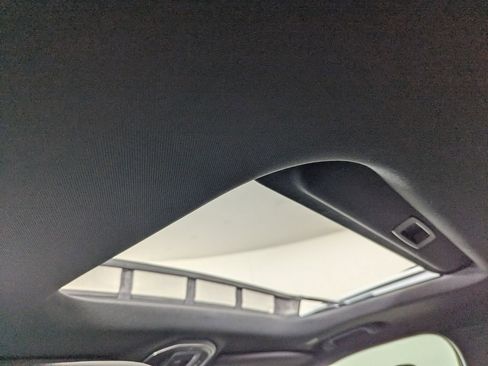 New 2025 Jeep Grand Cherokee L Altitude RWD image 30