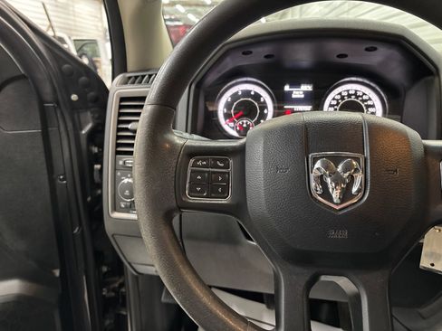 Used 2018 RAM 1500 Express w/ Express Value Package image 12