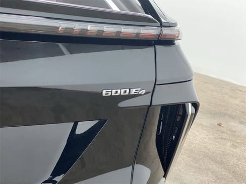 Certified 2024 Cadillac Lyriq Luxury image 11