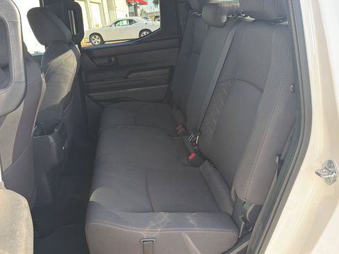Used 2025 Toyota Tacoma SR5 AWD/4WD image 13