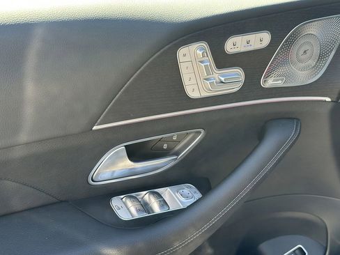 Certified 2025 Mercedes-Benz GLS 450 4MATIC image 12