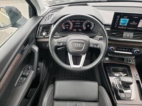 Used 2021 Audi Q5 Prestige w/ Prestige Package image 16