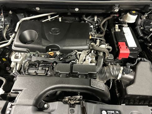 Used 2019 Toyota RAV4 XLE Premium w/ Cold Weather Package AWD/4WD image 25