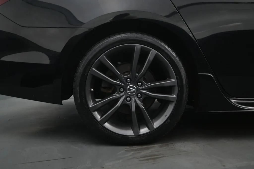Used 2020 Acura TLX w/ Technology & A-SPEC Package FWD image 17