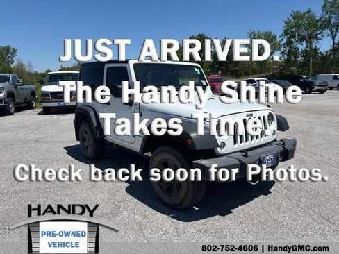 Used 2018 Jeep Wrangler Sport w/ Connectivity Group AWD/4WD image 1