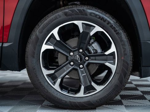 New 2026 Chevrolet Equinox LT AWD/4WD image 18