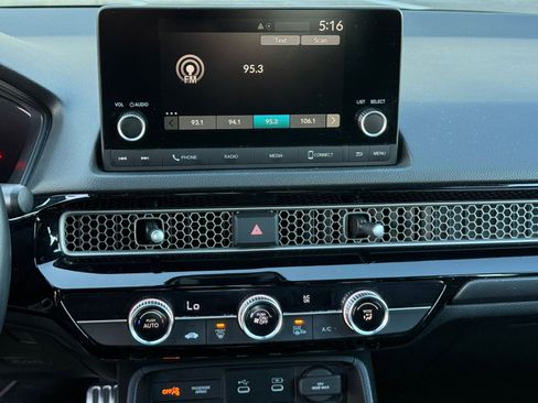 Used 2025 Honda Civic Sport image 21