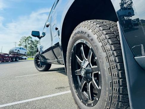 Used 2023 Chevrolet Silverado 1500 LTZ w/ LTZ Premium Package AWD/4WD image 25